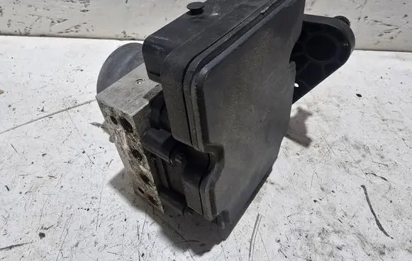 Mercedes-Benz Sprinter W907 W910 ABS Pump A9079002504