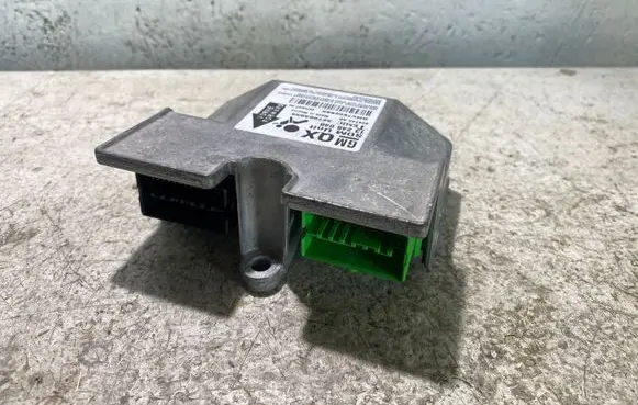 Opel Zafira B Airbag control unit/module 327963935 404745A2 13246046