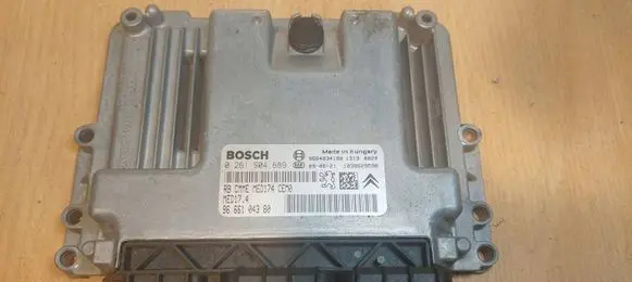 Peugeot 308 Engine control unit/module ECU 0261S04689 9666104380 9664834180