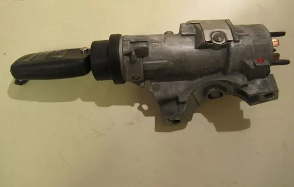 Audi A4 S4 B5 8D Ignition lock 4B0905851G