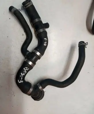 Volvo V70 Engine coolant pipe/hose 208208