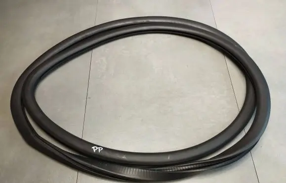 Volkswagen Phaeton Front door rubber seal 3D4867366L