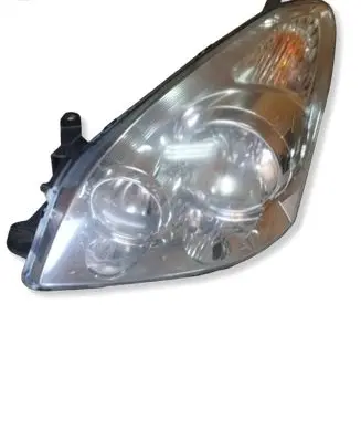 Toyota Corolla Verso AR10 Headlight/headlamp PBTTD20