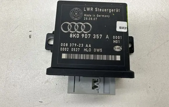 Audi A5 8T 8F Light module LCM 8K0907357A 00837923AA