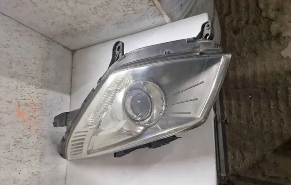 Citroen C6 Headlight/headlamp 9660983180