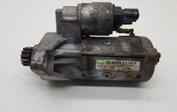 Volkswagen PASSAT B7 Starter motor 02E911023Q