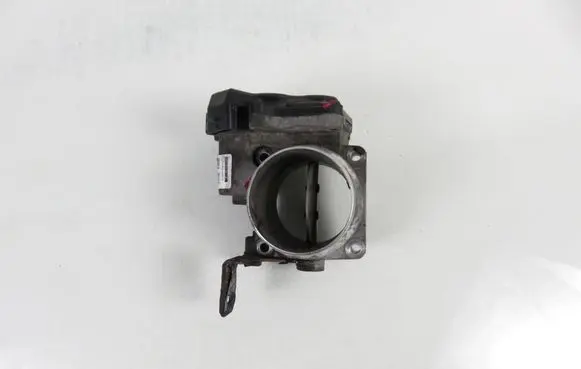 Renault Master III Throttle body valve 8201353976 161A01670R