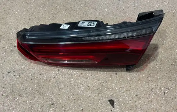 BMW 8 G14 Tailgate rear/tail lights 7445780