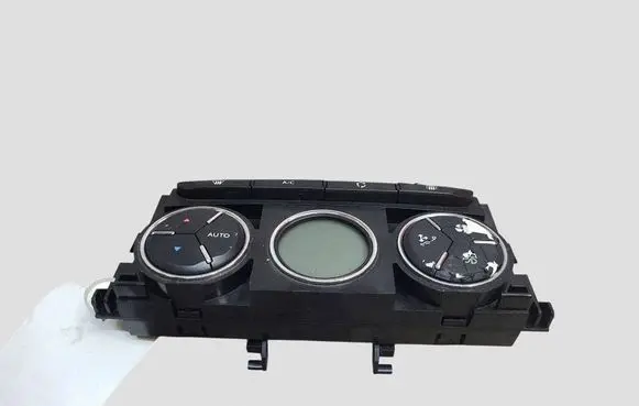 Citroen DS3 Climate control unit 400018001