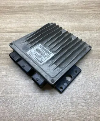 Nissan Almera N16 Engine control unit/module ECU 8200334540 8200374392