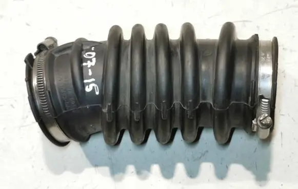 Ford Mondeo MK IV Intercooler hose/pipe 1051668S01 BG919C623CA
