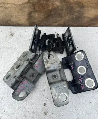 Volvo XC90 Front door hinge set 30674732