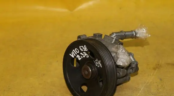 Mercedes-Benz Vito Viano W638 Power steering pump