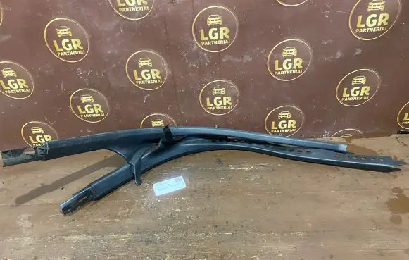 Audi A4 S4 B7 8E 8H Other sill/pillar trim element 8E0867768