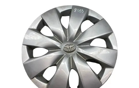Toyota Yaris R14 wheel hub/cap/trim 426020D190