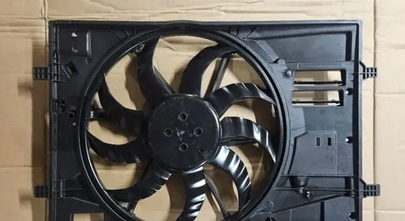 Skoda Octavia Mk4 Electric radiator cooling fan 5WA959455J 0489011281 E14413105
