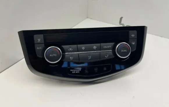 Nissan Qashqai Climate control unit 275004EA1A 1907771 8397