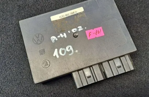 Volkswagen Golf IV Comfort/convenience module 1C0962258D