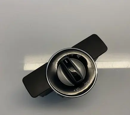 Mercedes-Benz GLK (X204) Light switch A2045453104 090511 2045453104