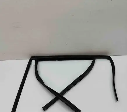 BMW X5 G05 Rear door glass trim molding 7428690