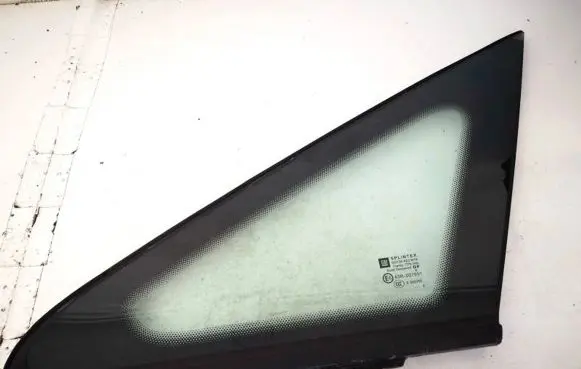 Opel Zafira B Front triangle window/glass 