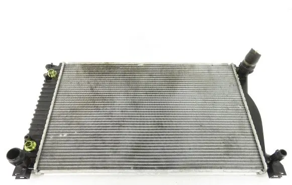 Audi A6 S6 C6 4F Coolant radiator