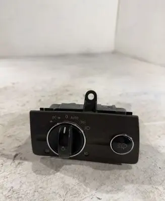 Mercedes-Benz E W211 Light switch 2115450104 04056000