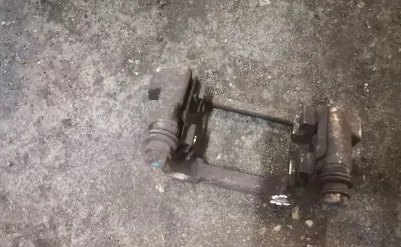 Volvo S80 Brake caliper pad carrier rear 