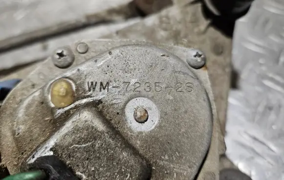 Honda Accord Front wiper linkage and motor WM72352S