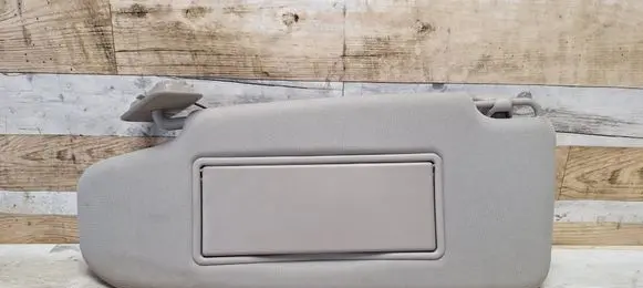 Sun visor