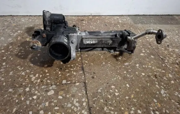 Volvo XC60 EGR valve cooler 31272702 31216665