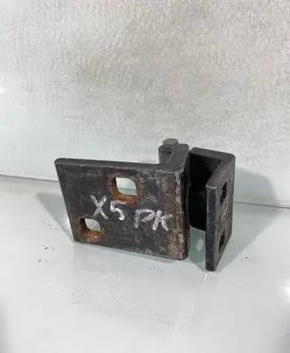 BMW X5 E53 Front door lower hinge 
