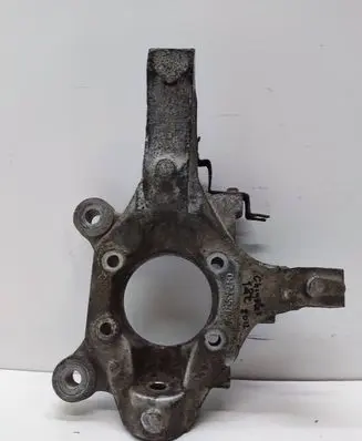 Chrysler Town & Country V Front wheel hub 04743576AB