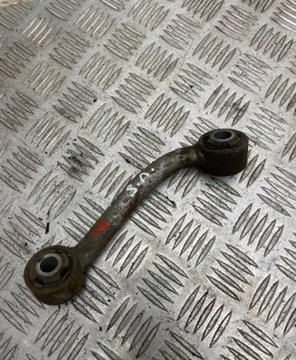 Rear control arm