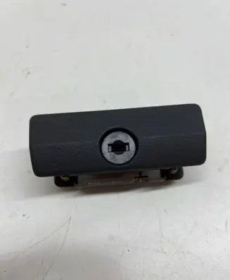 BMW 5 E34 Glove box lock 