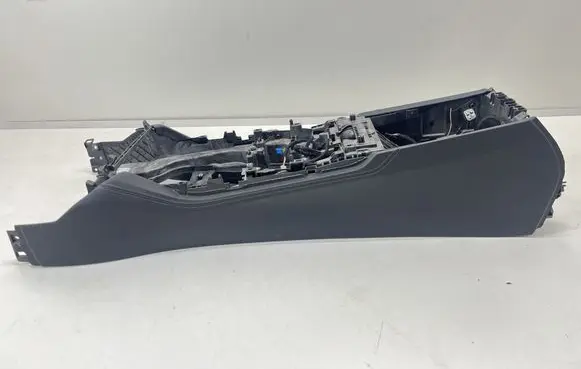 BMW 7 G11 G12 Center console 6843411