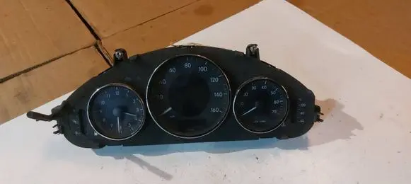 Mercedes-Benz CLS C219 Speedometer (instrument cluster) A2195400211 110080235002 000406