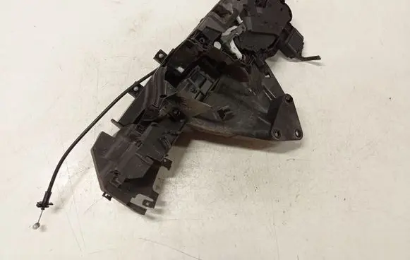 Ford C-MAX I Front door lock 3M51R21978 240015103