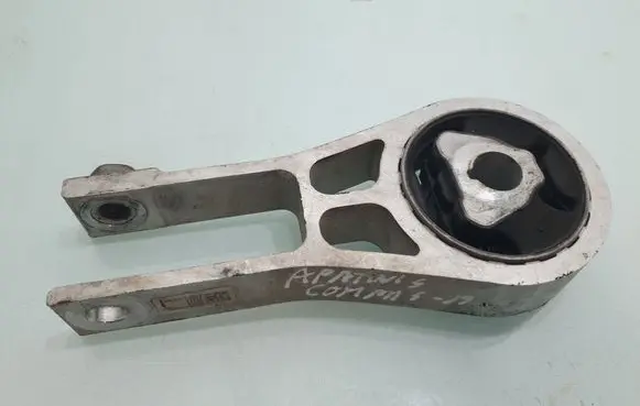 Engine mount bracket