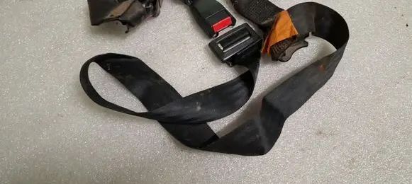 Ford Sierra Middle seatbelt (rear) 84BBA60044AA