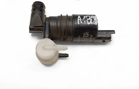 Peugeot 407 Windscreen/windshield washer pump 9643447980