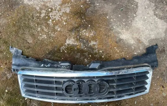 Audi A8 S8 D3 4E Front grill 4E0807653A