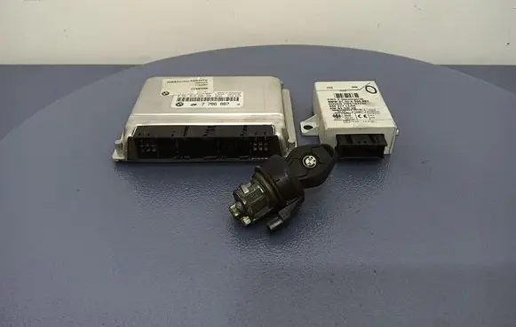 BMW 3 E46 Engine control unit/module ECU 7786887