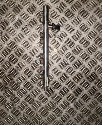 Hyundai Tucson TL Fuel main line pipe