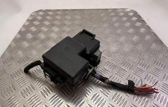 Volvo XC90 Fuse module 31384034