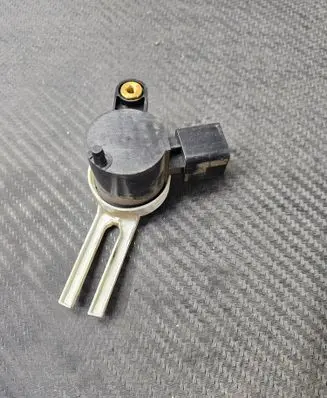 Opel Insignia A Brake pedal sensor switch 10366474 9210C