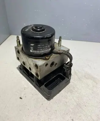 Volkswagen Sharan ABS Pump 7M0614111P 98VW2L580AB 10020401524