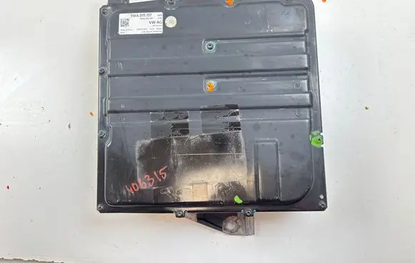 Skoda Octavia Mk4 Hybrid / electric car battery 5WA915107