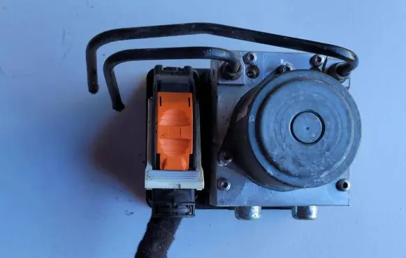 Fiat 500X ABS Pump 52049764 54087274A A001F277