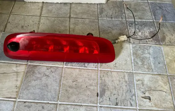 Hyundai Santa Fe Third/center stoplight 927502B000